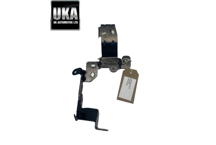 2020 JAGUAR IPACE I-PACE HARNESS PLATE BRACKET MOUNTING T4K5715 J9D3-14W163-HA