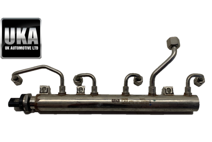FUEL RAIL 7852402 BMW M5 F90 4.4 MK7 V8 2019 8K FUEL RAIL INJECTOR PIPE