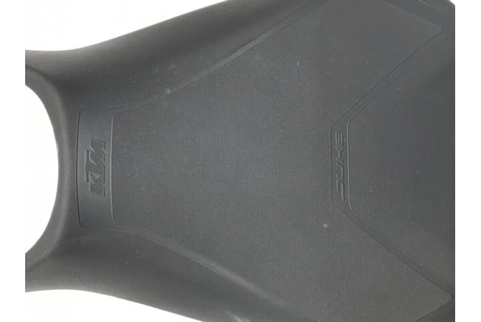 2017 - 2018 KTM 125 125CC DUKE RIDER SEAT BASE - 321 MILES!