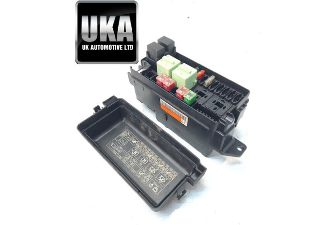 2013 BMW MINI COOPER S R56 DIESEL FUSE RELAY BOX 9240945