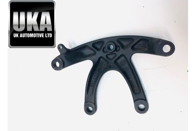 2018 KTM 1290 SUPER DUKE R LEFT SIDE ENGINE FRAME MOUNT 60303005000