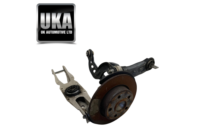 HUB 2460406 MERCEDES A180 A CLASS MK3 W176 1.5 SUSPENSION 2018 RIGHT REAR
