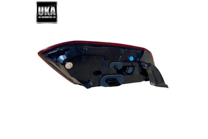 REAR LIGHT MASERATI GHIBLI M157 LAMP LENSE RIGHT RH OUTER LHD