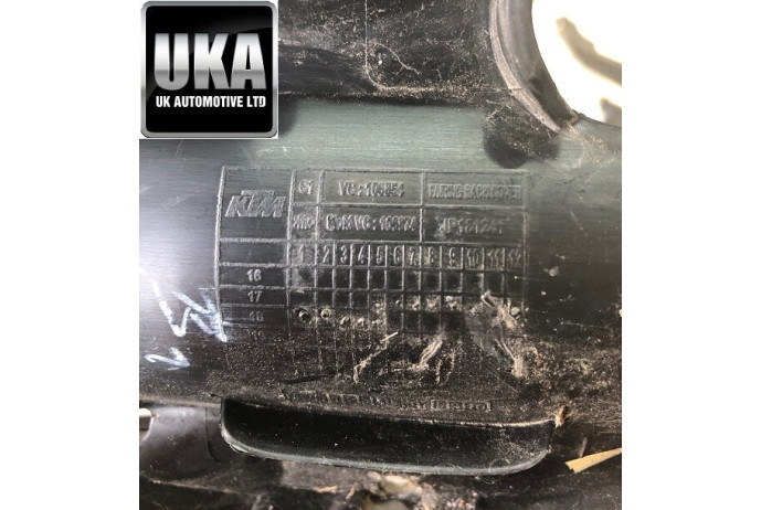 2018 KTM 125 125CC DUKE FAIRING BACK COVER PLATE VC106854