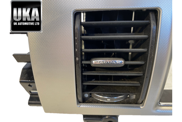 VENT CX23-045C34-BB JAGUAR XF X250 SAT NAV SURROUND TRIM WITH VENTS