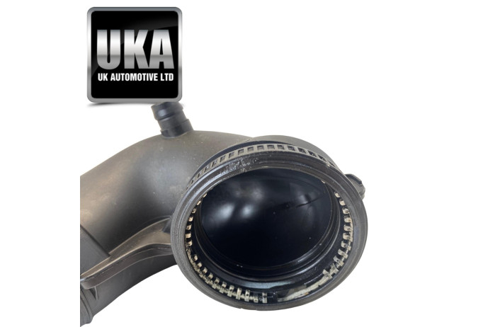 2018 BMW M4 M3 3 4 SERIES F83 AIR INTAKE TURBO CHARGE PIPE 70549161