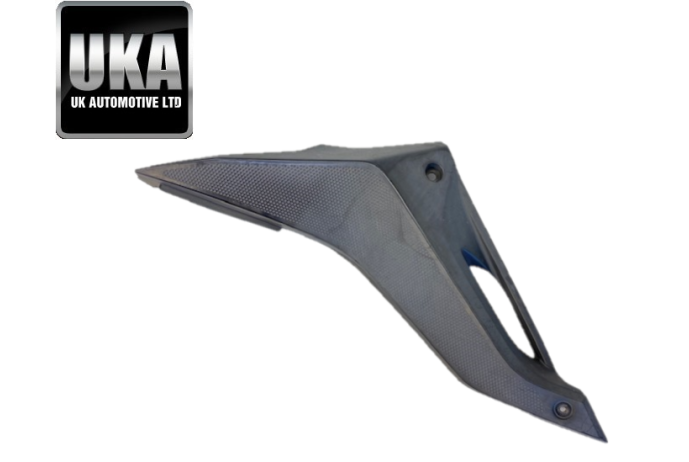 2015 YAMAHA YZF R125 ABS  LEFT SIDE FRAME FAIRING TRIM COVER 5D7-F1711