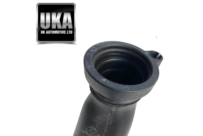 HOSE 7846246 BMW M4 3.0 F83 PETROL 2018 EURO 6 AIR INTAKE PIPE