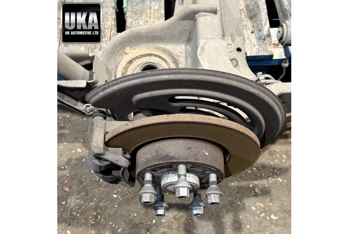 AXLE RENAULT TRAFFIC 2.0 DCI 2022 REAR BEAM 26,481 MILES 2021-2024