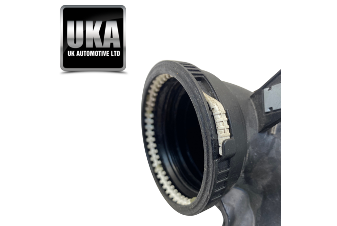 HOSE 8057992 BMW M4 3.0 F83 PETROL 2018 EURO 6 AIR INTAKE PIPE