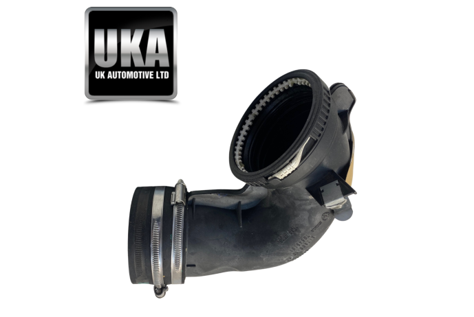 HOSE 8057992 BMW M4 3.0 F83 PETROL 2018 EURO 6 AIR INTAKE PIPE