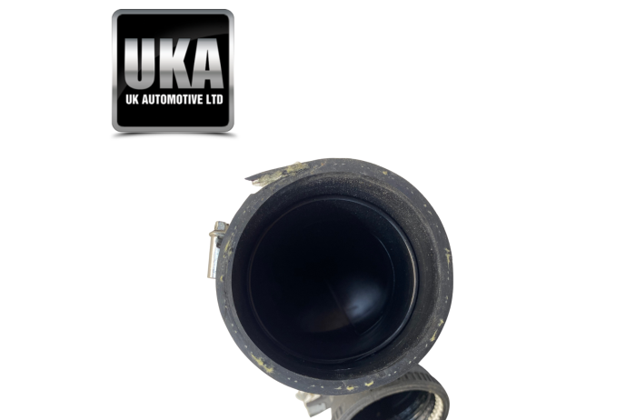 HOSE 8057992 BMW M4 3.0 F83 PETROL 2018 EURO 6 AIR INTAKE PIPE