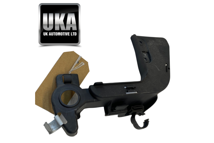 BRACKET 7848491 BMW M4 3.0 PETROL 2017 6,000 MILES BRACKET FOR AIR INTAKE