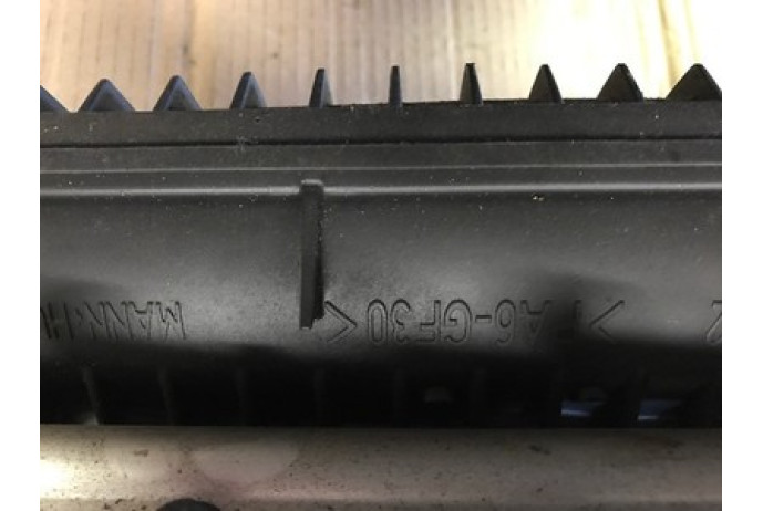 INLET 30757722 FORD FOCUS MK4 ST 2.5 INTAKE MANIFOLD INJECTORS VOLVO PA6-GF30