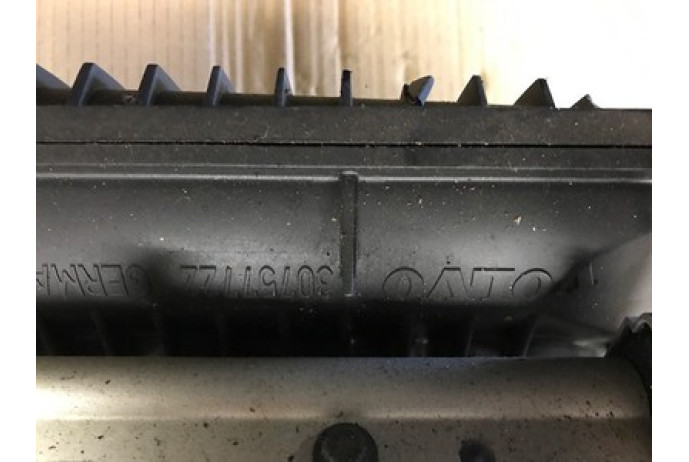 INLET 30757722 FORD FOCUS MK4 ST 2.5 INTAKE MANIFOLD INJECTORS VOLVO PA6-GF30