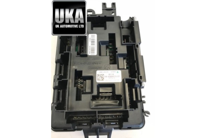 2016 BMW M4 4 SERIES F83 INTERIOR FUSE BOARD BOX 9389070