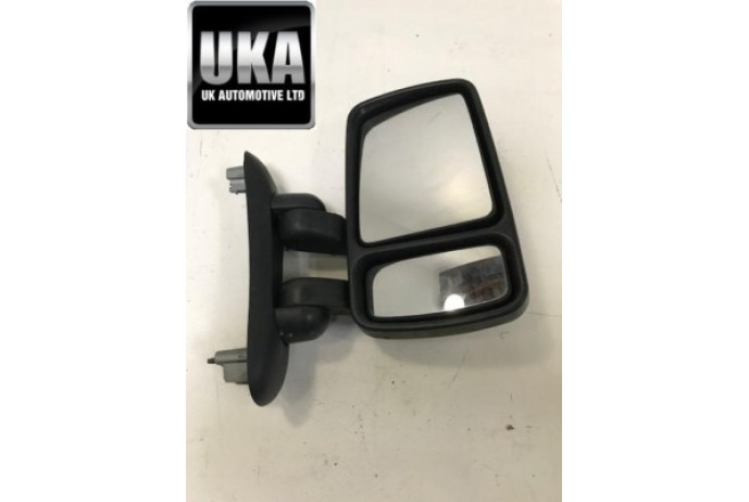VAUXHALL VIVARO 01-10 PAIR OF DOOR WING MIRRORS MANUAL FREE UK DELIVERY