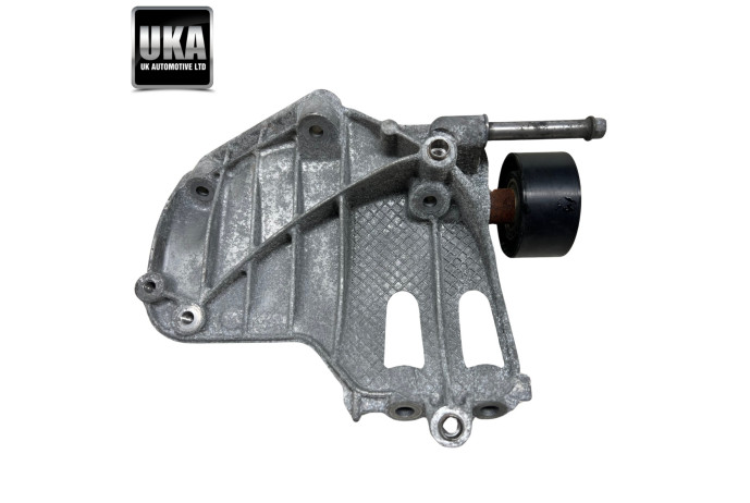 BRACKET 64557585167 BMW M3 M4 3.0 F80 AC AIR CON COMPRESSOR PUMP MOUNT MOUNTING