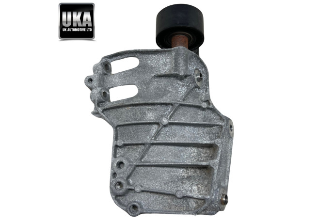 BRACKET 64557585167 BMW M3 M4 3.0 F80 AC AIR CON COMPRESSOR PUMP MOUNT MOUNTING