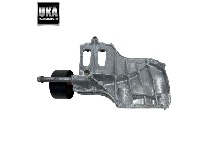 BRACKET 64557585167 BMW M3 M4 3.0 F80 AC AIR CON COMPRESSOR PUMP MOUNT MOUNTING