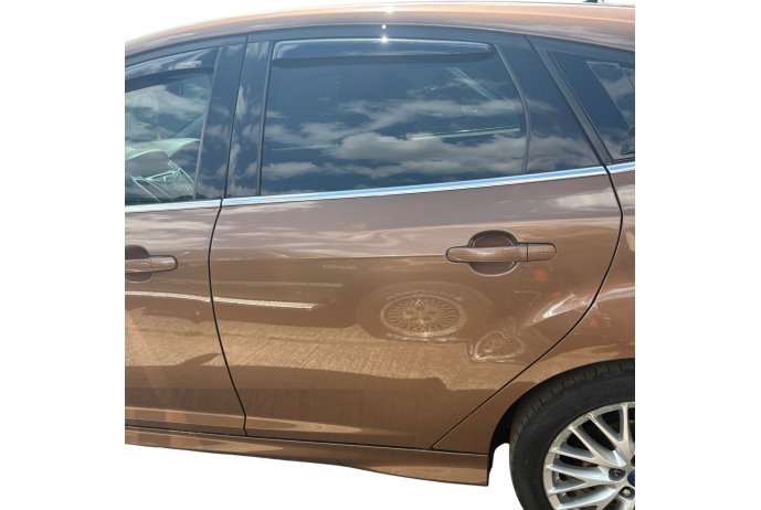 DOOR FORD FOCUS ZETEC S MK3 REAR PASSENGER LEFT BROWN GOLD 2011-2014