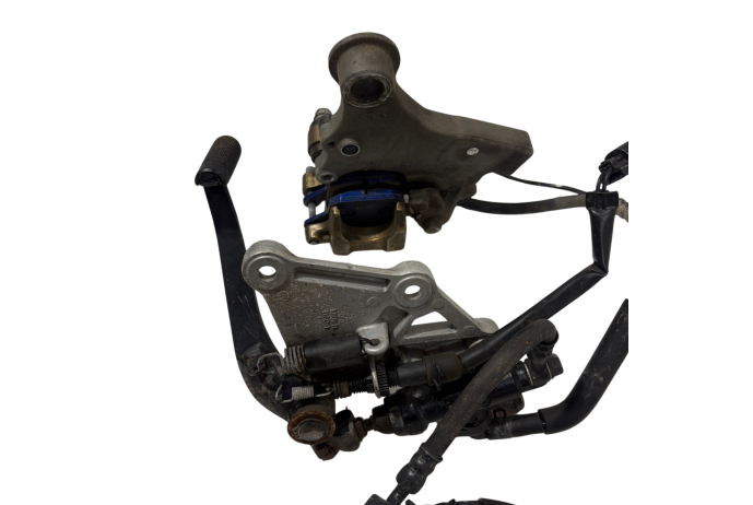 REAR BRAKE HONDA CBR 650 R CALIPER LEVER PIPES ABS PEG CYLINDER 650R 2019 - 2023