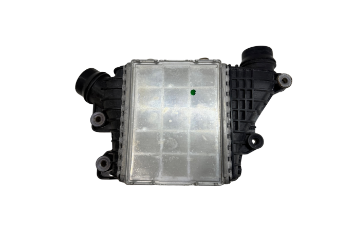 INTERCOOLER HJ32-9L440-AC LAND ROVER EVOQUE 2.0 MHEV PETROL 13,031M 2019