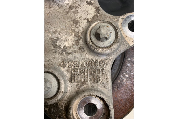 HUB 2460406 MERCEDES A180 A CLASS MK3 W176 1.5 SUSPENSION 2018 RIGHT REAR