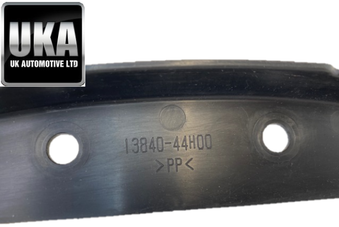 TRIM 13840-44H00 SUZUKI SFV 650 AL5 650CC GLADIUS AIRBOX COVER PANEL