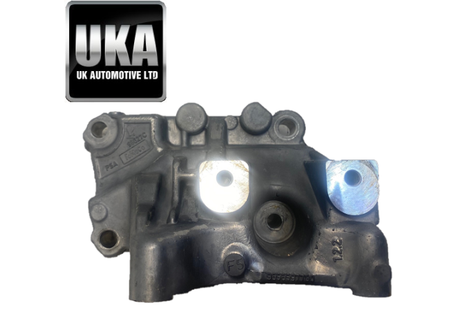 BRACKET 9656597780 RANGE ROVER EVOQUE 2.2 DIESEL FUEL FILTER MOUNT MOUNTING