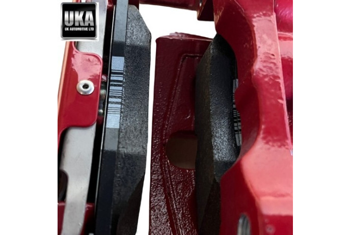 BRAKE CALIPER MASERATI LEVANTE LEFT PASSENGER FRONT PADS 6700398480 4865 LH LEFT