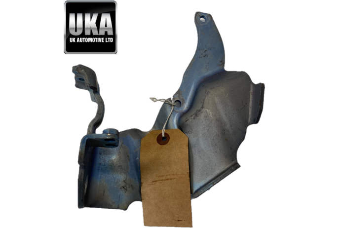 BRACKET A1770701100 MERCEDES C63 4.0 AMG V8 2018 FUEL PUMP