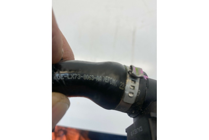 PIPE LX73-8063-AA RANGE ROVER VELAR 2.0 L560 WATER COOLANT HOSE 2019