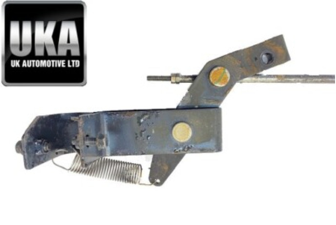 HANDBRAKE NISSAN CABSTAR 2.5 HAND BRAKE LINKAGE MECHANISM SWIVEL JOINT 2013