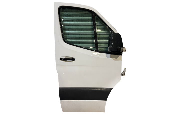 DOOR MERCEDES SPRINTER DRIVERS RIGHT DRIVER FRONT IN WHITE 2018-2024