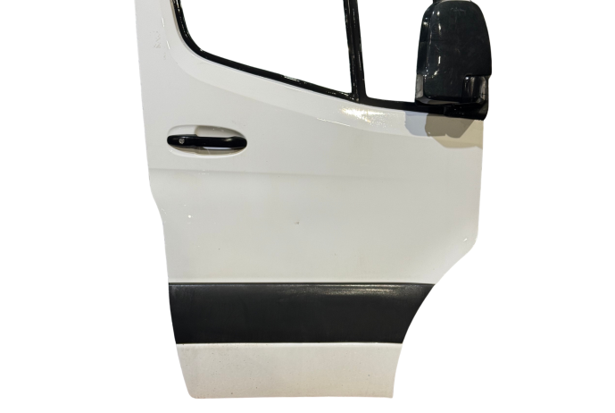 DOOR MERCEDES SPRINTER DRIVERS RIGHT DRIVER FRONT IN WHITE 2018-2024