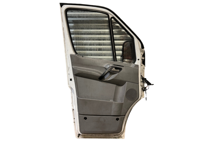 DOOR MERCEDES SPRINTER PASSENGER LEFT FRONT PASSENGERS IN WHITE 2014-2018