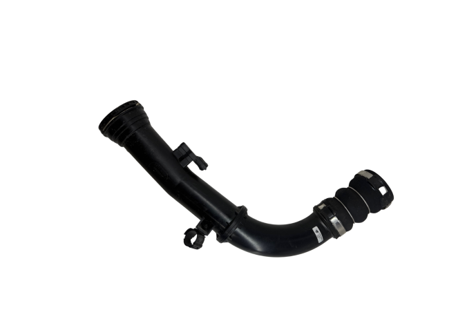 PIPE LK72-6K863-AA LAND ROVER EVOQUE 2.0 MHEV AIR INTAKE HOSE BOOST 13,031M 2019