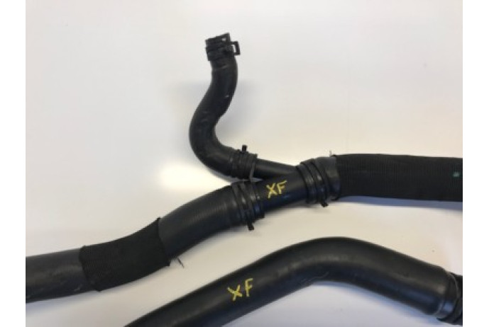 JAGUAR XF X250 2.2 DIESEL DW12 2.2 2X RADIATOR WATER HOSES PIPES PIPEWORK