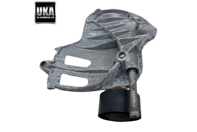 BRACKET 64557585167 BMW M3 M4 3.0 F80 AC AIR CON COMPRESSOR PUMP MOUNT MOUNTING