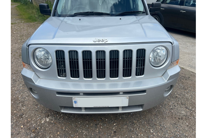 BUMPER GRILL JEEP PATRIOT CRD 2008 IN SILVER FRONT BUMPER & GRILL 2007 - 2012
