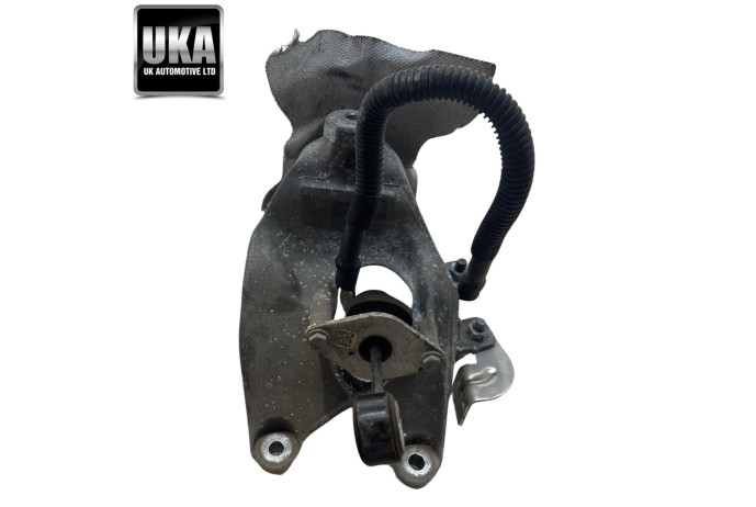 MOUNT 4M0199308BL AUDI A4 2.0 TFSI MK5 B9 1984CC RIGHT ENGINE BRACKET DLV 2020